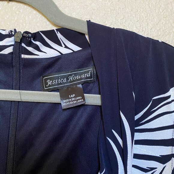 Jessica Howard Petite Twist-Front Maxi Dress, size 14P - Picture 9 of 9